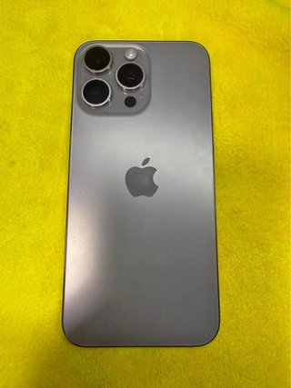 iPhone 15 Pro Max Grigio