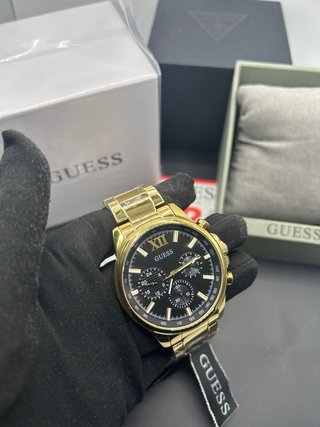 Reloj Guess Dorado y Negro