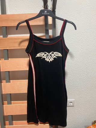 Camiseta de tirantes negra con estampado
