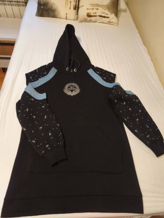 Sudadera Vestido Negra con Capucha