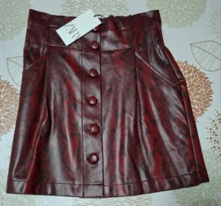 Falda Zara Efecto Piel