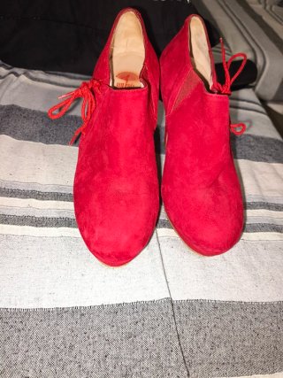 Botines de tacón rojos para bailar