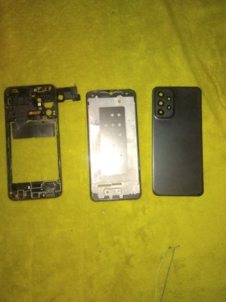 Samsung Galaxy A23 senza schermo e scheda madre