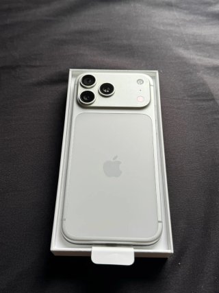 iPhone 17 Pro Max Bianco