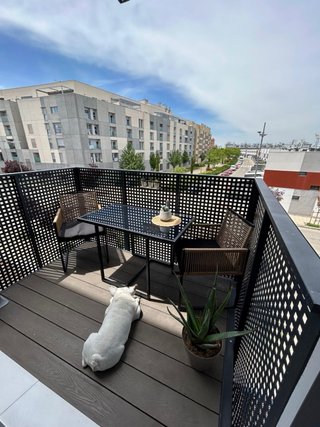 Conjunto de terraza con mesa y dos sillas