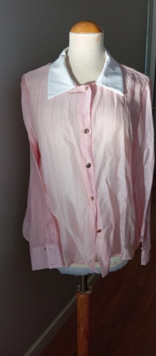 Blusa de seda rosa y blanca