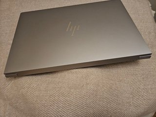 HP ZBook Studio G10 i7 32GB 1TB RTX 2000 Ada Plata