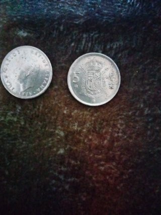 2 Monete da 5 Pesetas 1975