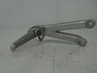 Estribera trasera izquierda yamaha yzf 600 11237
