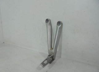 Honda 18246 estribera trasera izquierda cbr 1000 .