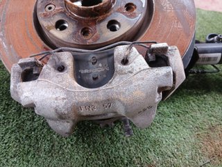 PINZA DE FRENO DELANTERA IZQUIERDA Jeep Renegade (BU)(2014->)