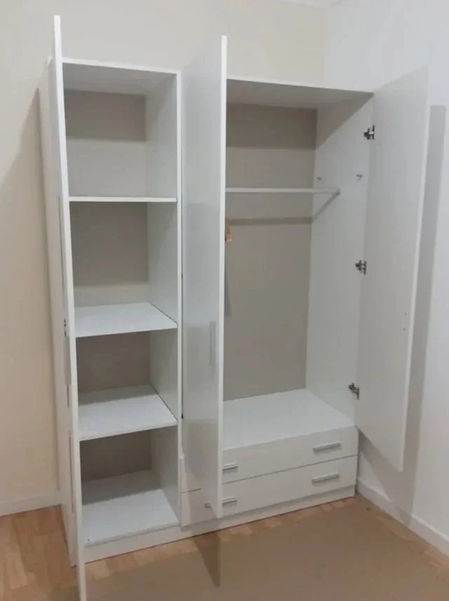 ARMARIOS 2, 3 Y 4 PUERTAS CON ESTANTES + CAJONES.