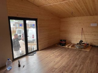 Parqué en Tortosa: instalación, lijado y barnizado