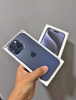 iPhone 15 Pro Max Azul