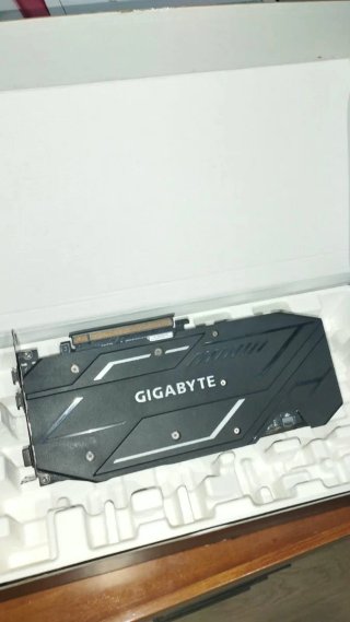 Scheda grafica Gigabyte RTX 2070 8GB