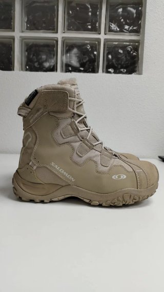 Botas Salomon impermeables Beige