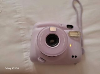 Cámara Instax Mini 11 con funda