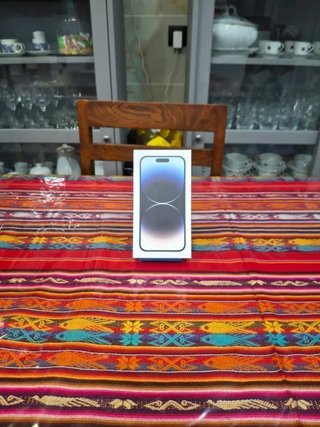 Scatola iPhone 14 Pro Max bianco