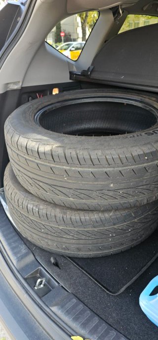 2 Neumáticos de coche
