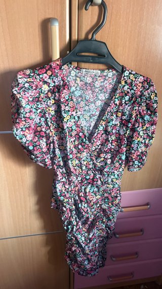 Vestido Ajustado Floreado Stradivarius