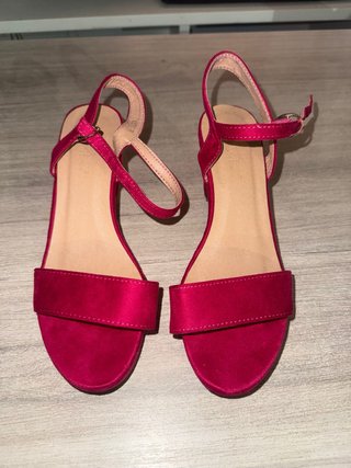 Sandalias de tacón rosa