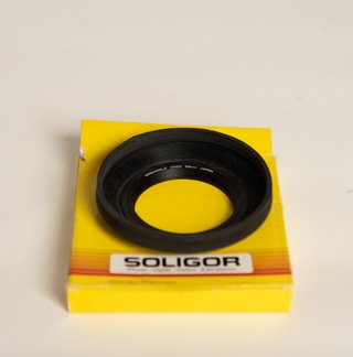 Parasol de Goma Soligor 58mm Gran Angular