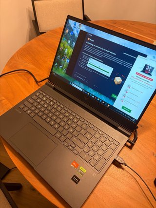 Portátil Gaming HP Victus 16 casi NUEVO