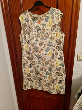 Vestido sin mangas estampado