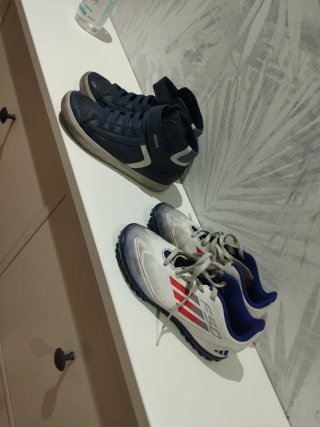 Zapatillas niño Geox y botas fútbol