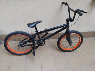 Bicicleta BMX Monty Negra y Naranja
