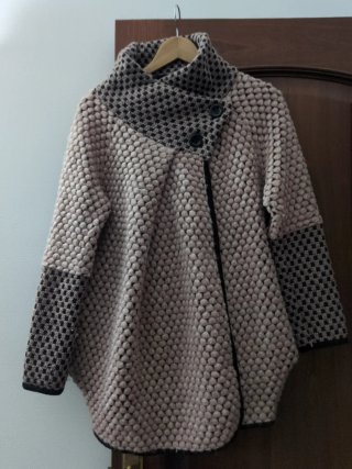 Chaquetón de punto con textura
