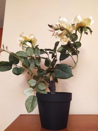 Planta de Rosas Artificiales