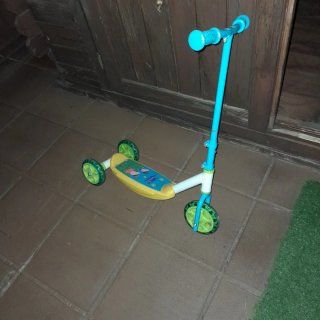Patinete de 3 ruedas infantil