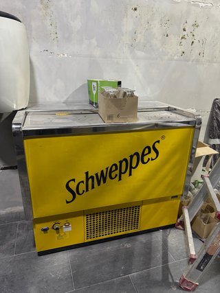 Cámara Frigorífica Schweppes