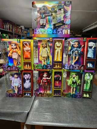 Lote de 7 Muñecas Rainbow High