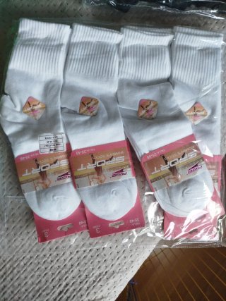 12 Pares de Calcetines Deportivos Blancos