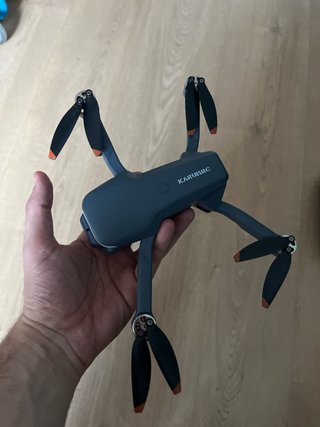 Dron Karuisrc