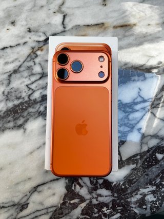 iPhone 17 Pro Max Naranja