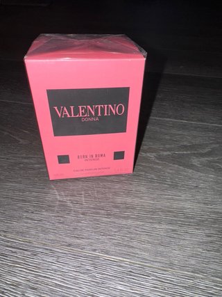 Perfume Valentino Donna Born In Roma Intense