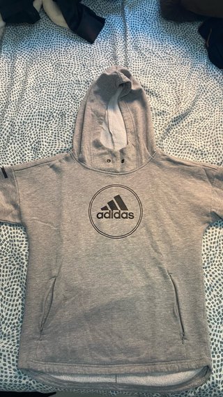 Sudadera Adidas Gris con Capucha