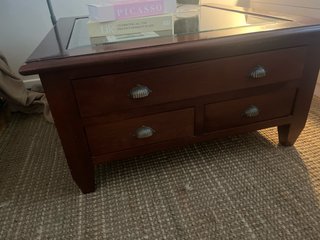 Mesa de centro de madera maciza