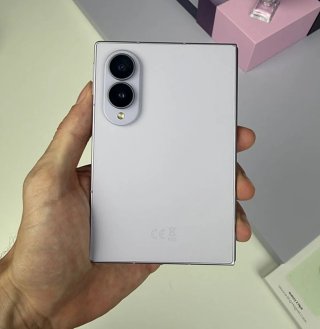 Samsung Galaxy Z Fold 8 + Galaxy Buds4 Pro
