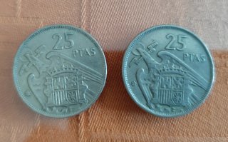 2 Monedas de 25 Pesetas de 1957