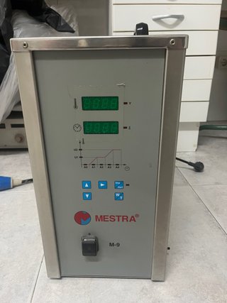 Polimerizadora Mestra M-9 para Prótesis