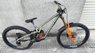 Bicicleta de descenso Commencal Supreme Dh V5 M