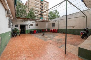 Local comercial en venta en Polígono Cartuja – La Paz en Granada