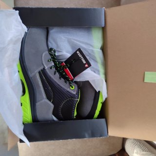 Botas de seguridad Bellota talla 42