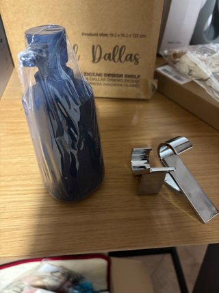 Dispenser sapone blu e argento