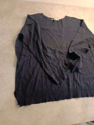 Jersey Negro Básico