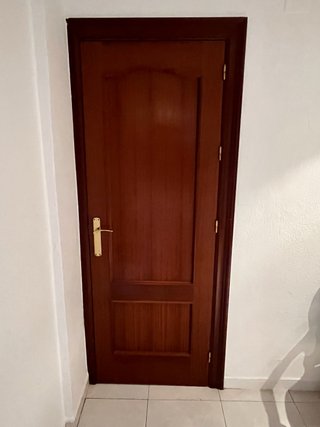 Puerta de Madera Maciza